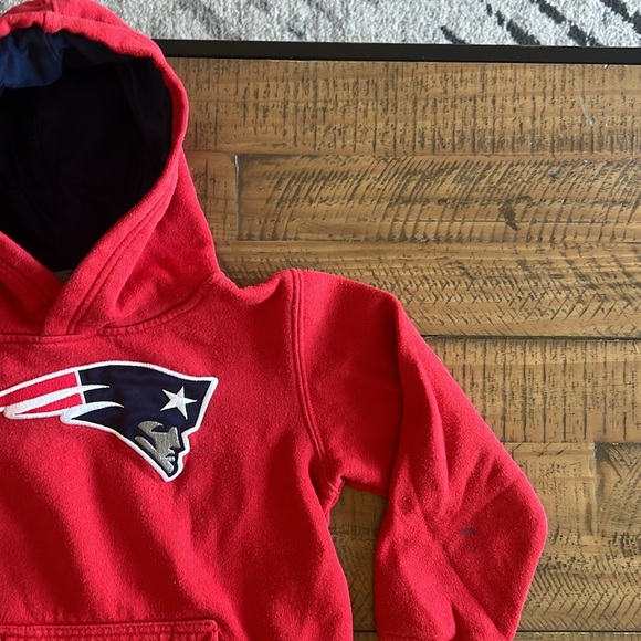 New England Patriots Hoodie - Kids Large (7) - Picture 2 of 15